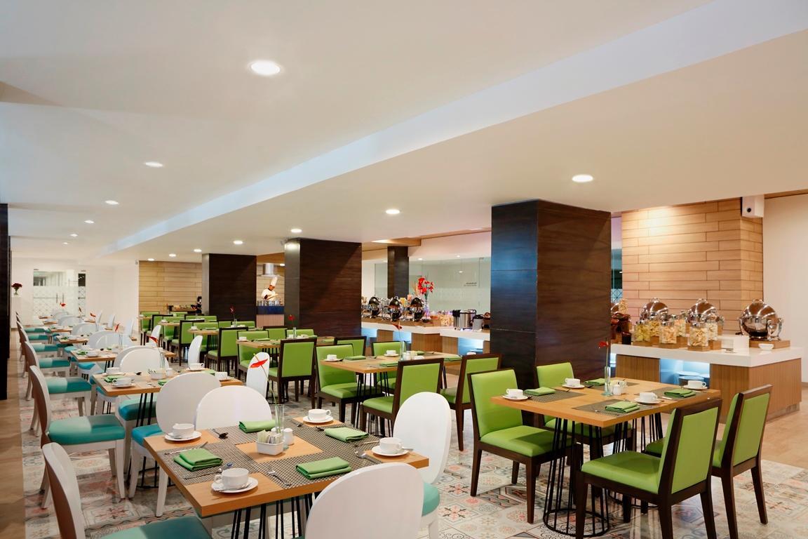 Hotel Santika Kelapa Gading Dżakarta Zewnętrze zdjęcie