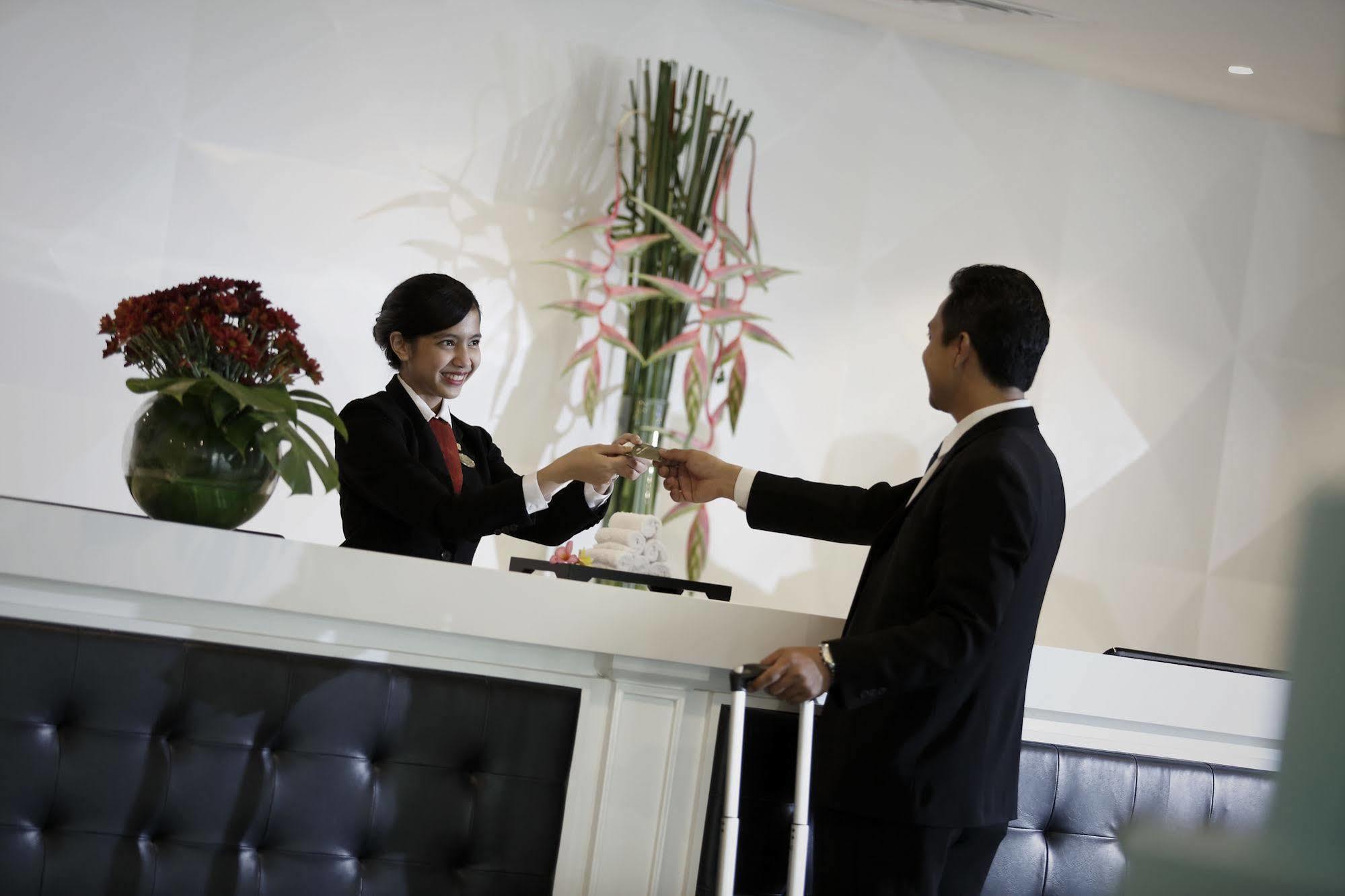 Hotel Santika Kelapa Gading Dżakarta Zewnętrze zdjęcie